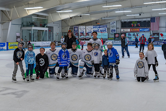 2025-01-24 Skate with Jets-8