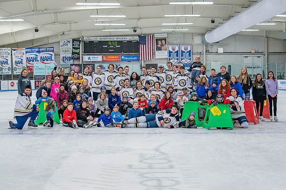Skate with Jets 12-20-2019-12