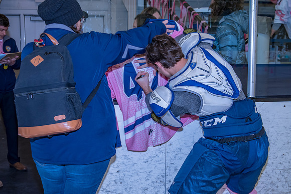 Jets 2018-10-20 Pink Auction-37