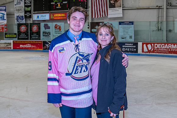 Jets 2018-10-20 Pink Auction-15