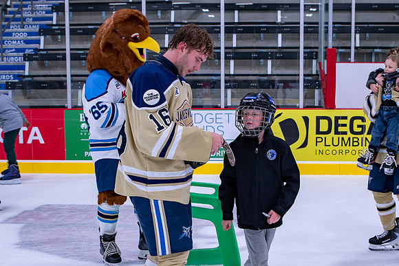 Skate with Jets 2025-10-18-13