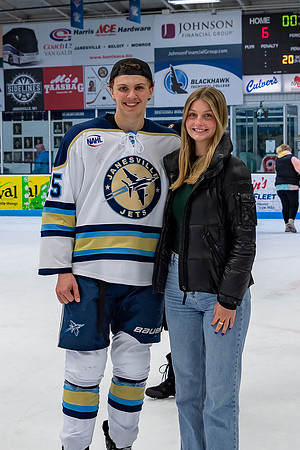 2023-11-24 Skate with Jets-8