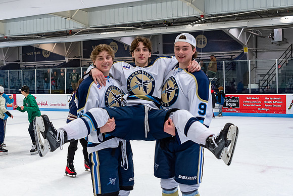 2024-01-05 Skate with Jets-8