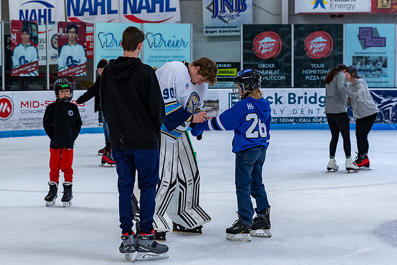 2025-01-24 Skate with Jets-6